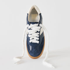 FUZZY LACE WHITE